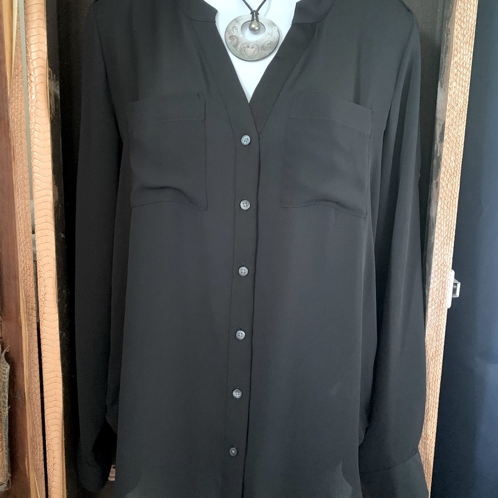 Banana Republic SP Black Split Neck LS top w Epaulets pockets & roll tab sleeves